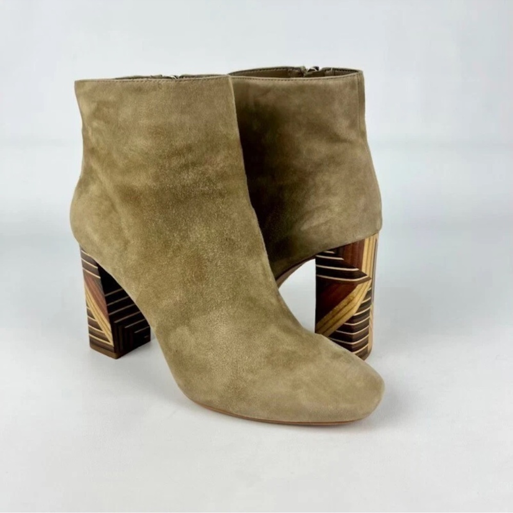 Vince Camuto Brynta Suede Boots w Patterned Block Heel. Sz 9. New, never worn.